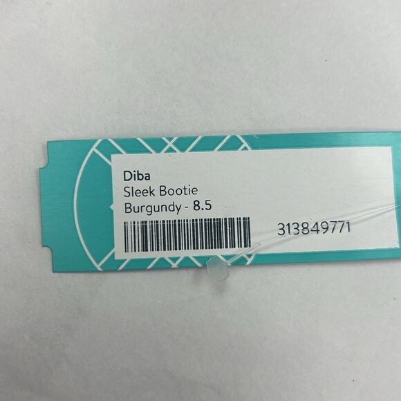 Diba Sleek Ankle Bootie in burgundy – 8.5 - Picture 9 of 9